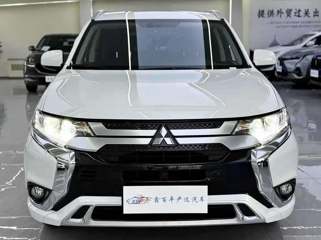 [object Object] Outlander 2023 из CN, фото 2