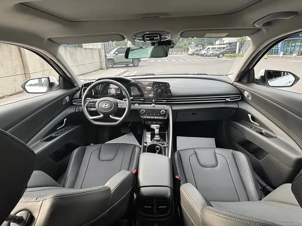 Hyundai Elantra 2024 из CN, фото 8