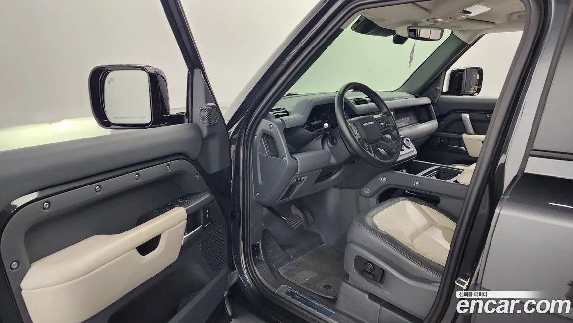 Land Rover Defender 2024 из KR, фото 10