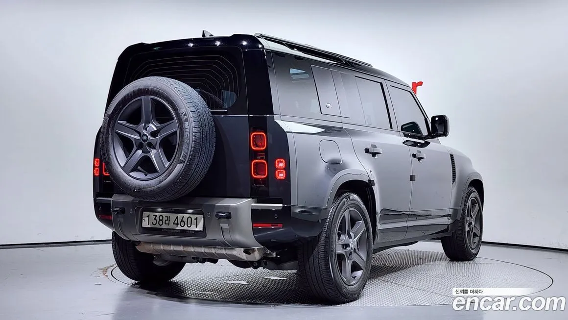 Land Rover Defender 2024 из KR, фото 2