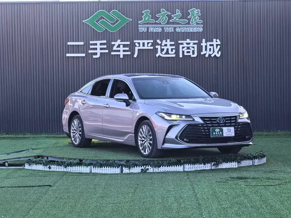 Toyota Avalon 2023 из CN, фото 3