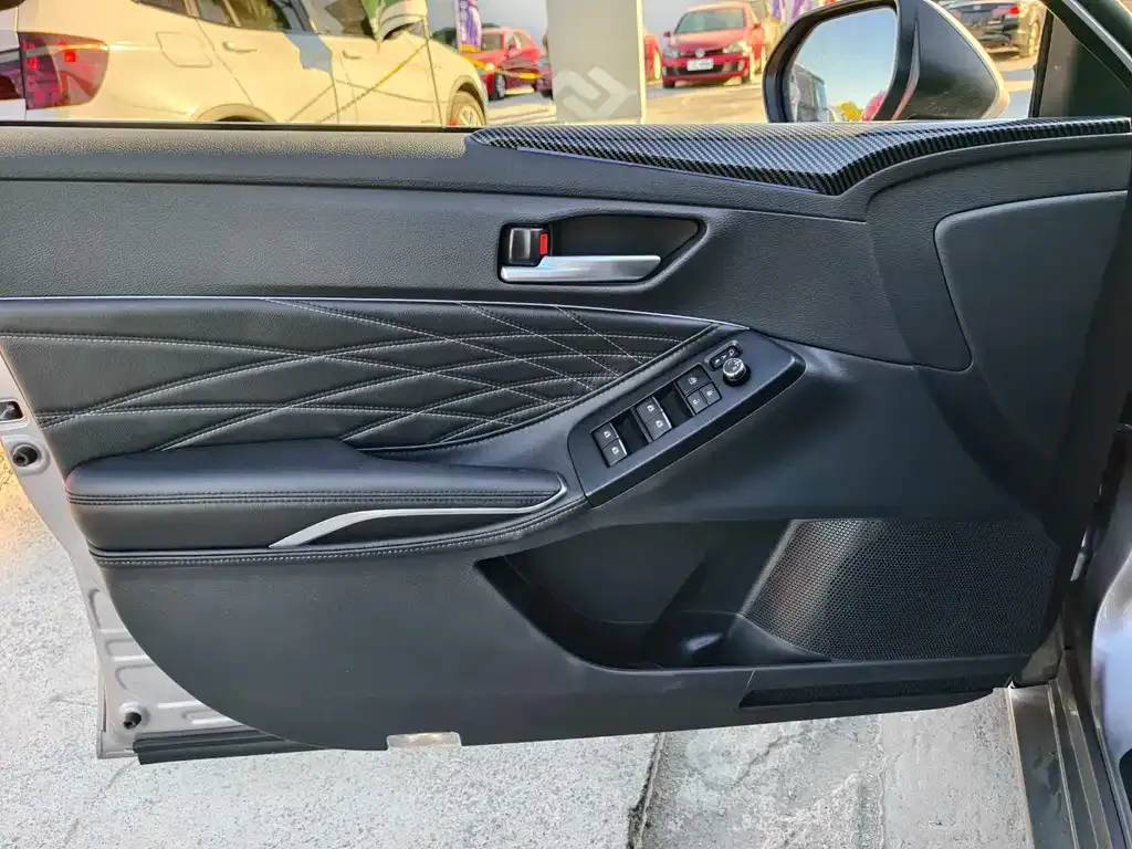 Toyota Avalon 2023 из CN, фото 6
