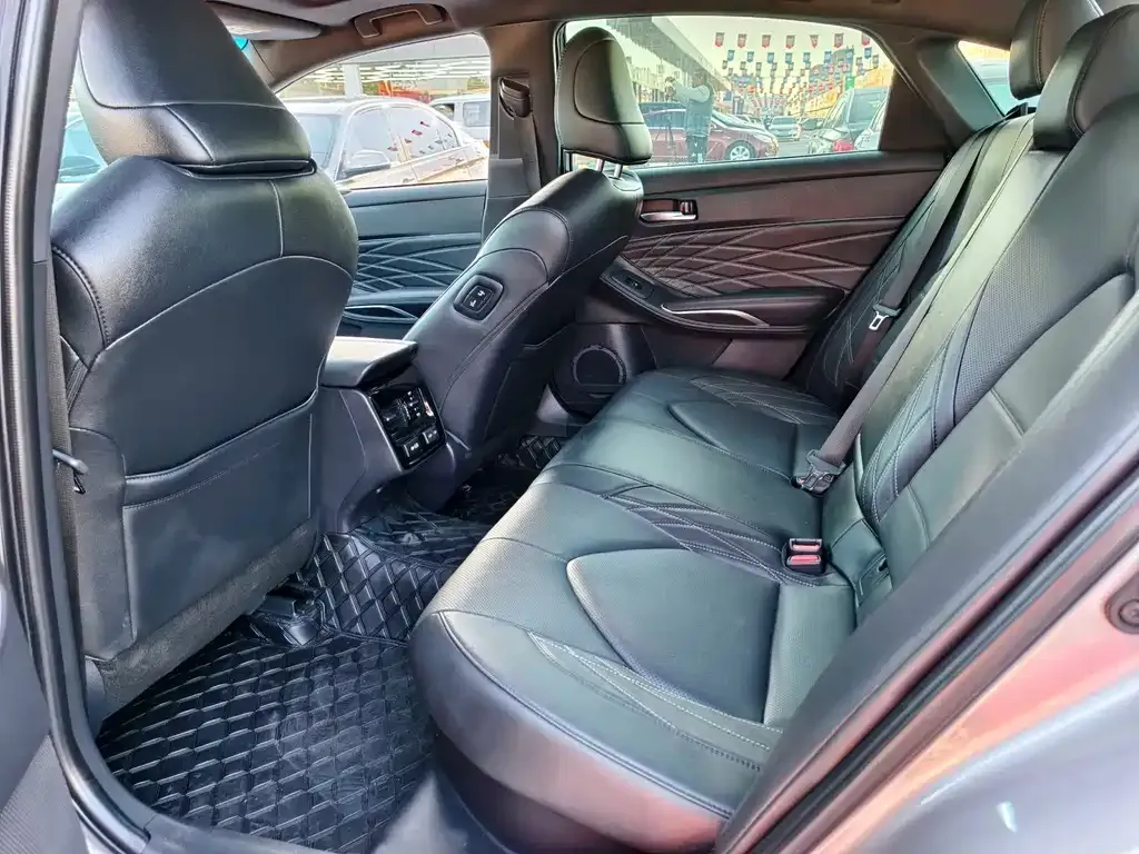 Toyota Avalon 2023 из CN, фото 9