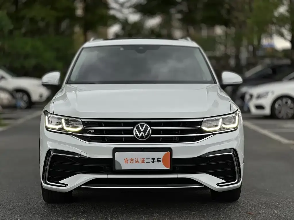 Volkswagen Tiguan L 2023 из CN, фото 2