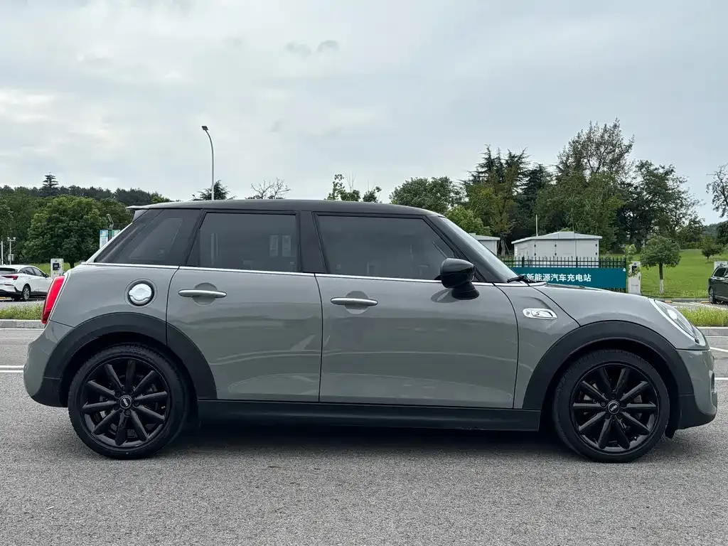 MINI Cooper (3-door) 2021 из CN, фото 4