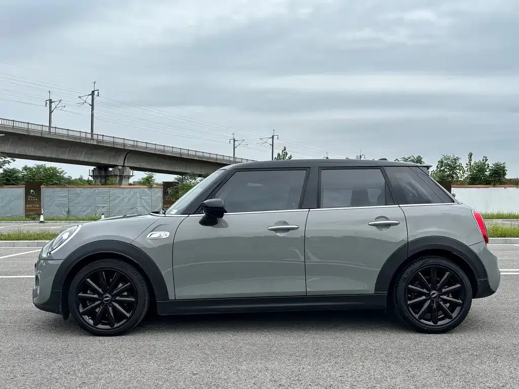 MINI Cooper (3-door) 2021 из CN, фото 8