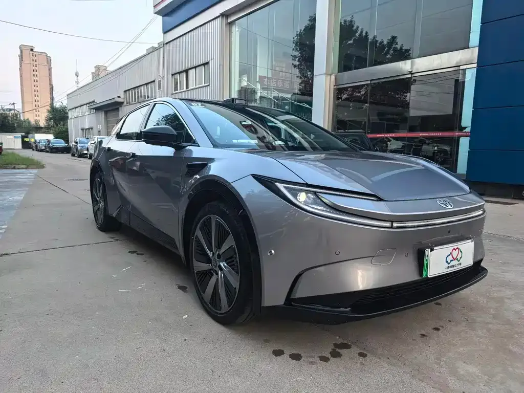 Toyota bZ5 2025 из CN, фото 3