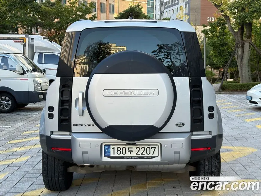 Land Rover Defender 2022 из KR, фото 3