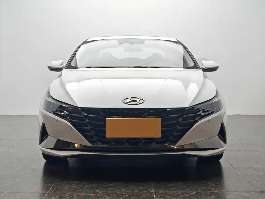 Hyundai Elantra 2023 из CN, фото 5