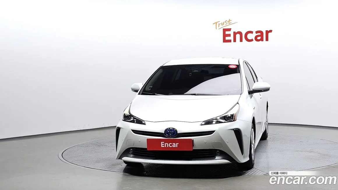 Toyota Prius 2021 из KR, фото 3