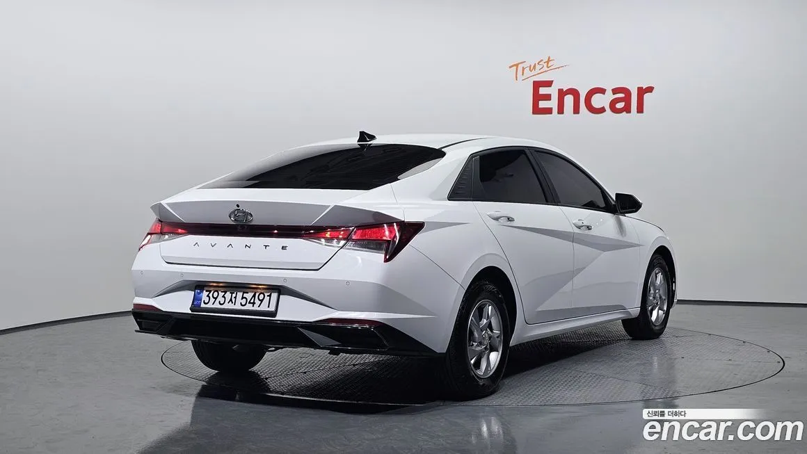 Hyundai AVANTE — фото 2