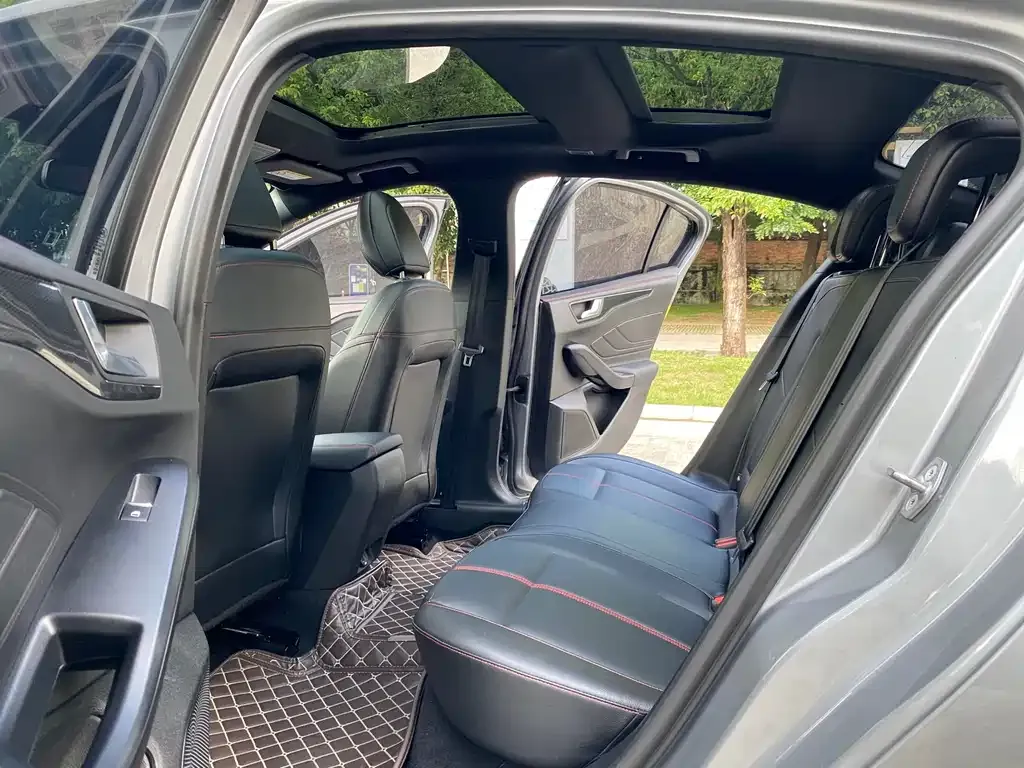 [object Object] Focus 2023 из CN, фото 5