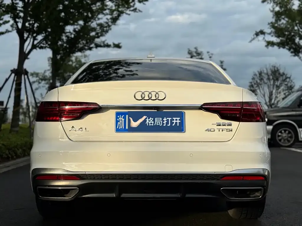 Audi A4L 2021 из CN, фото 10
