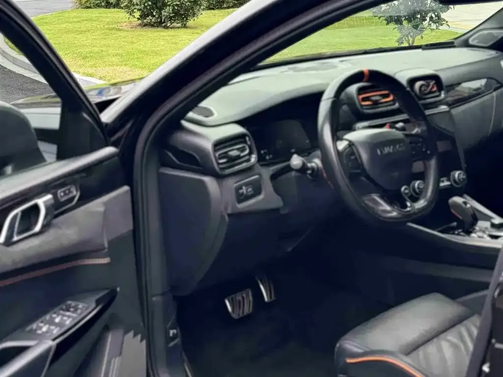 Lynk & Co 02 Hatchback 2022 из CN, фото 7