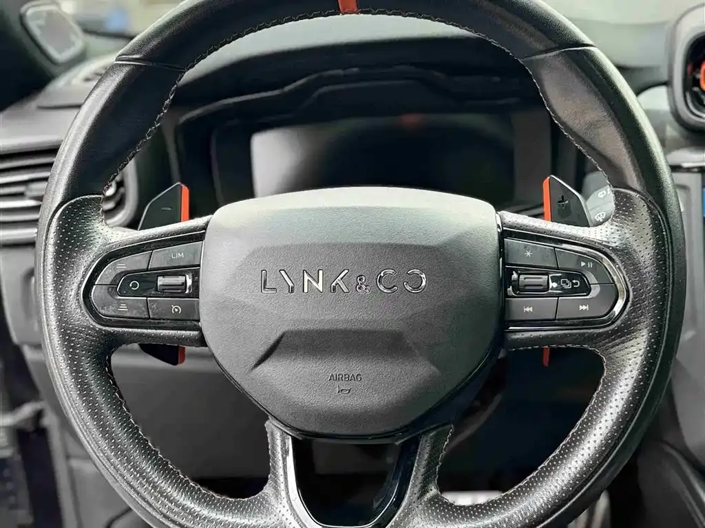 Lynk & Co 02 Hatchback 2022 из CN, фото 8