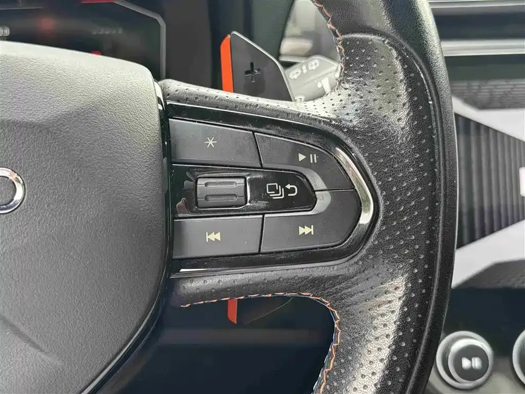 Lynk & Co 02 Hatchback 2022 из CN, фото 9