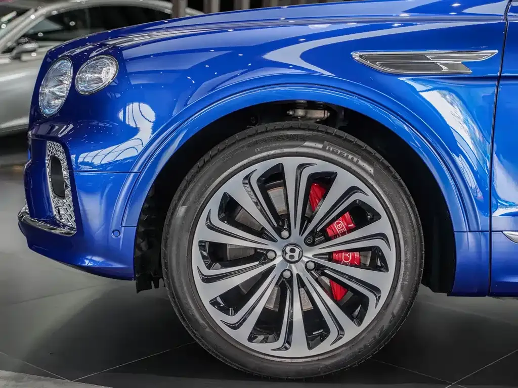 Bentley Bentayga 2021 из CN, фото 6