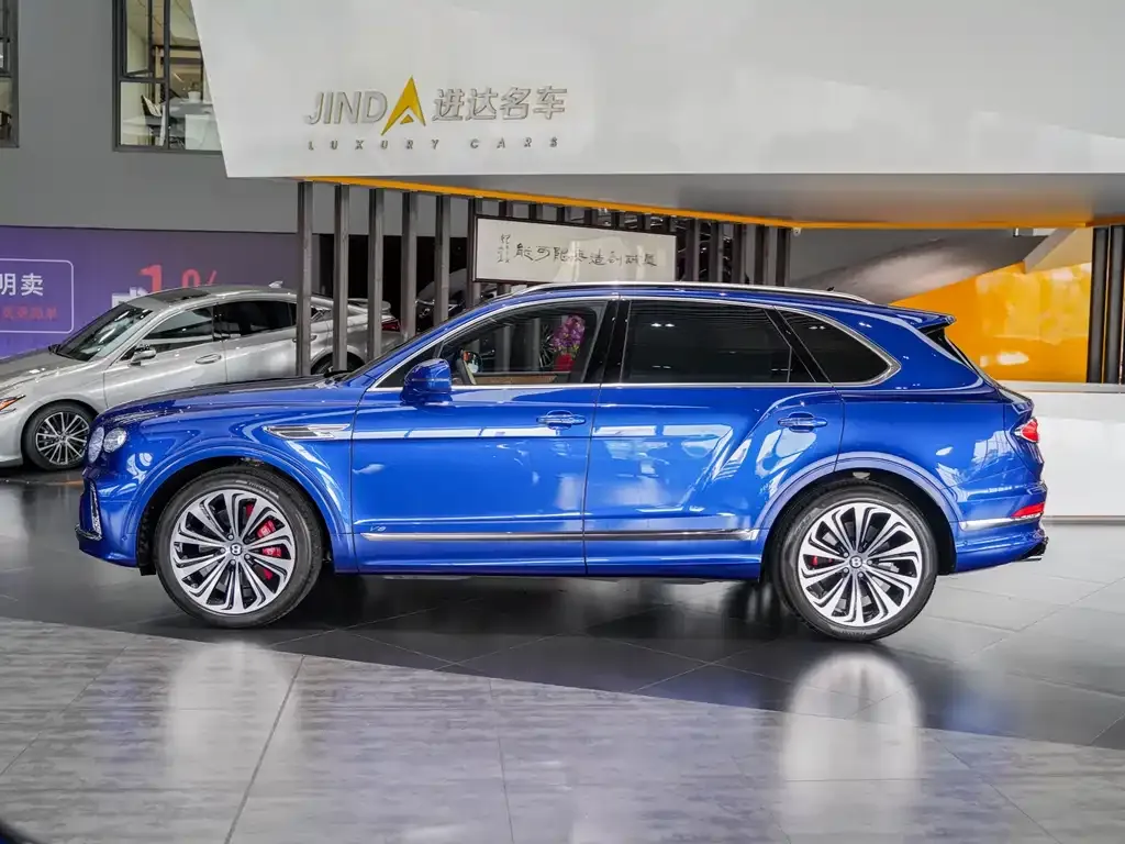 Bentley Bentayga 2021 из CN, фото 7