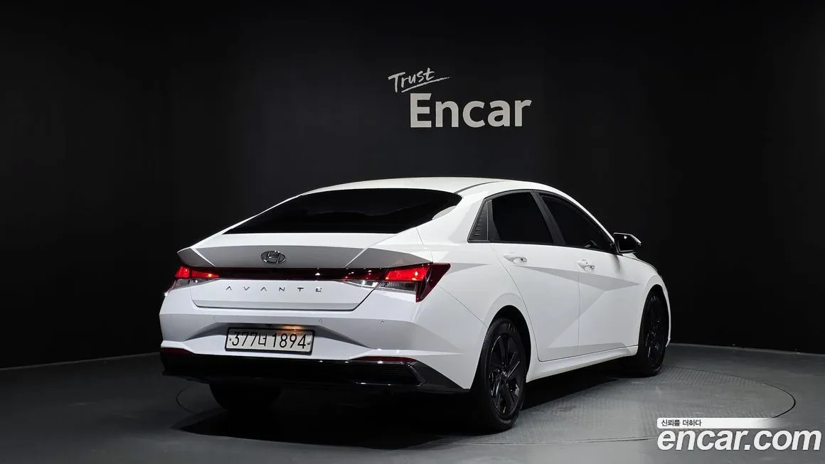 Hyundai AVANTE — фото 2
