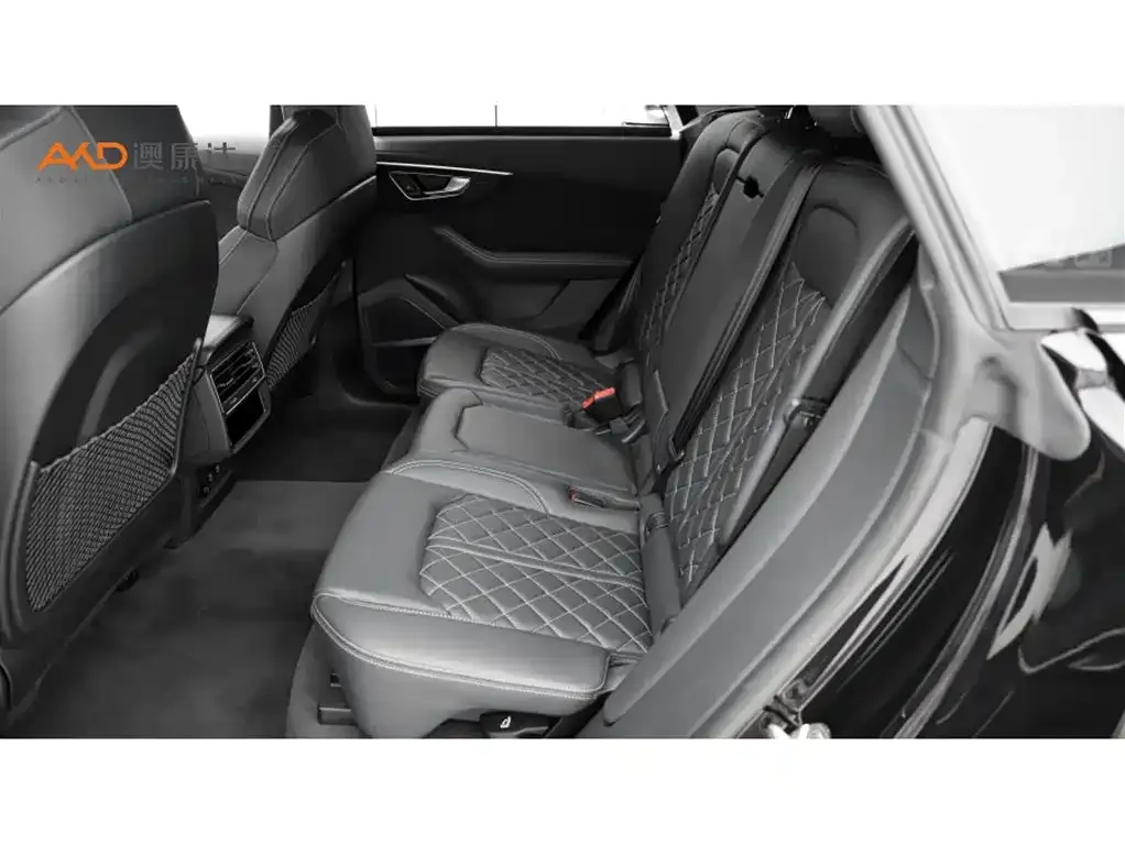 Audi Q8 2021 из CN, фото 7