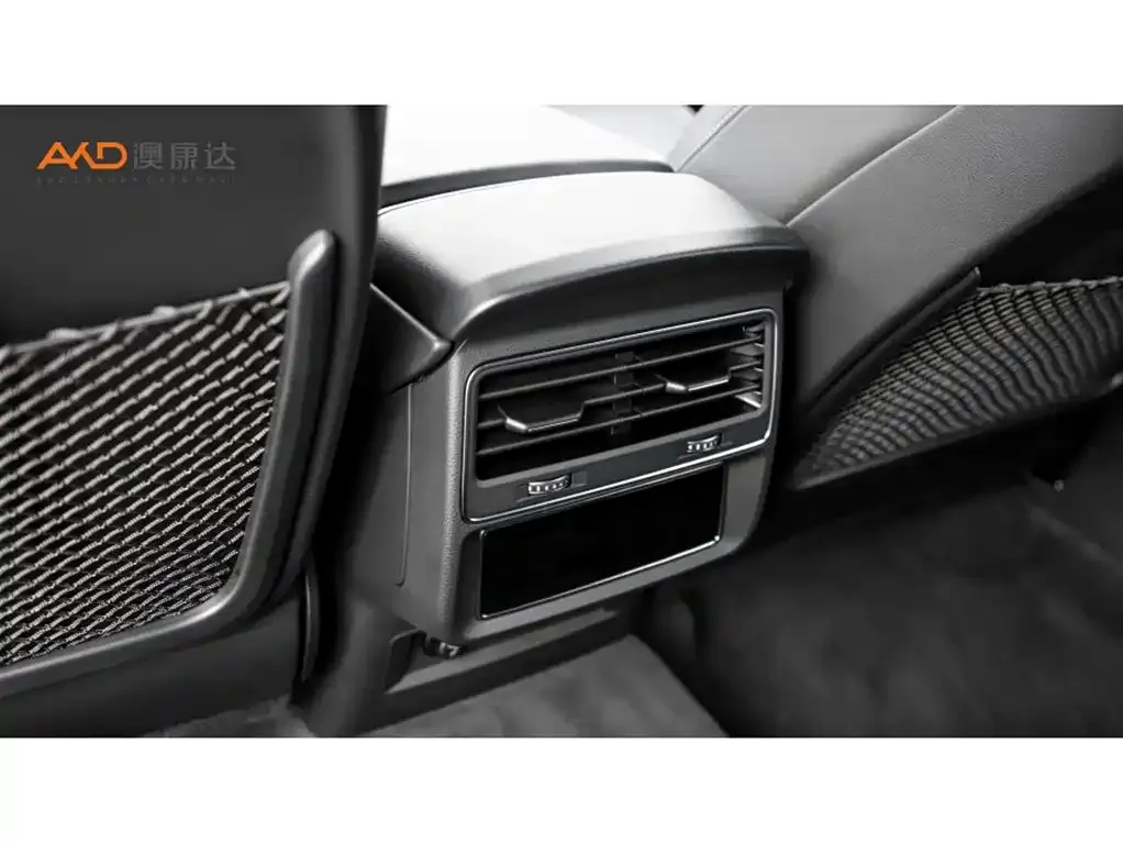 Audi Q8 2021 из CN, фото 9