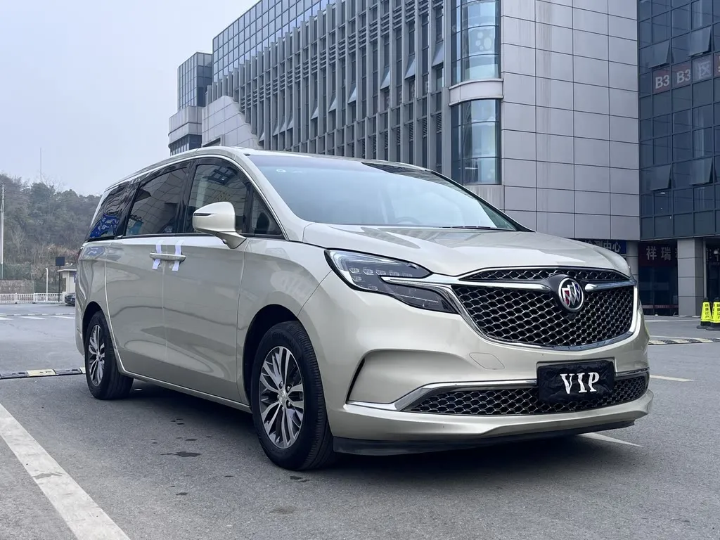 Buick GL8 2022 из CN, фото 3