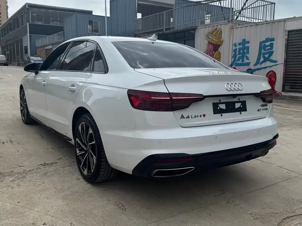 Audi A4L 2023 из CN, фото 7