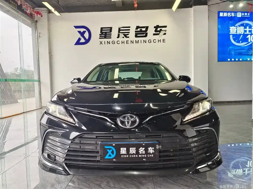 Toyota Camry 2022 из CN, фото 2