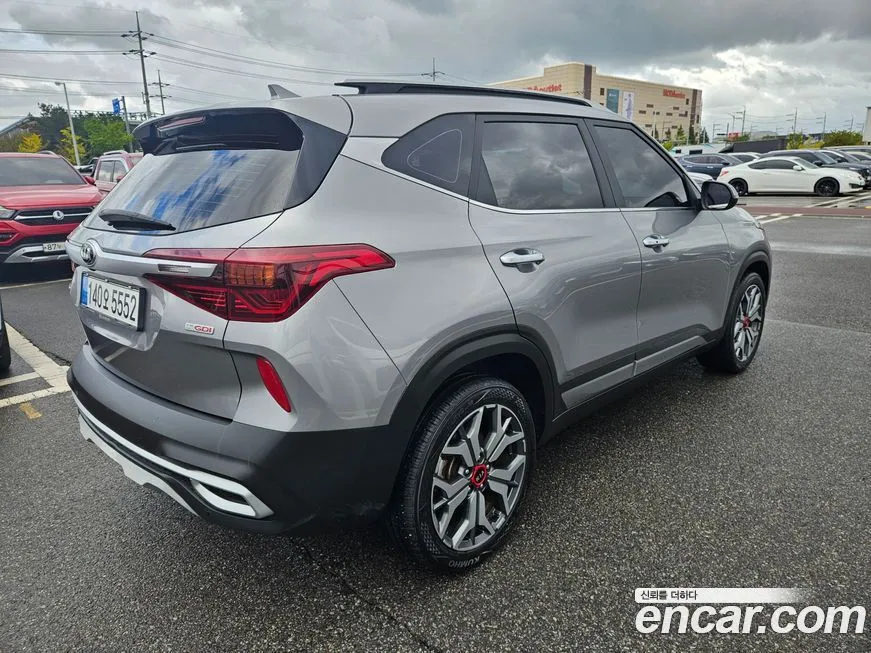Kia Seltos 2022 из KR, фото 2