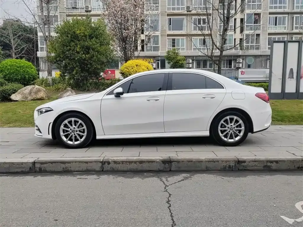 Mercedes-Benz A-Class 2022 из CN, фото 6