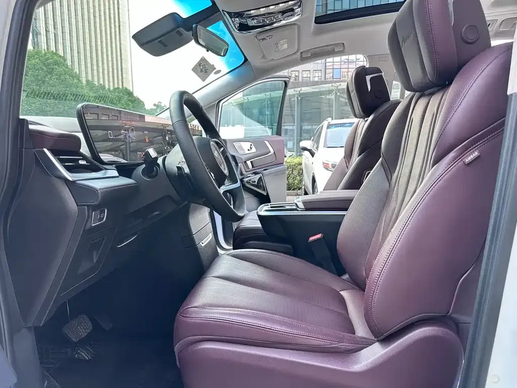 Buick Century 2023 из CN, фото 6