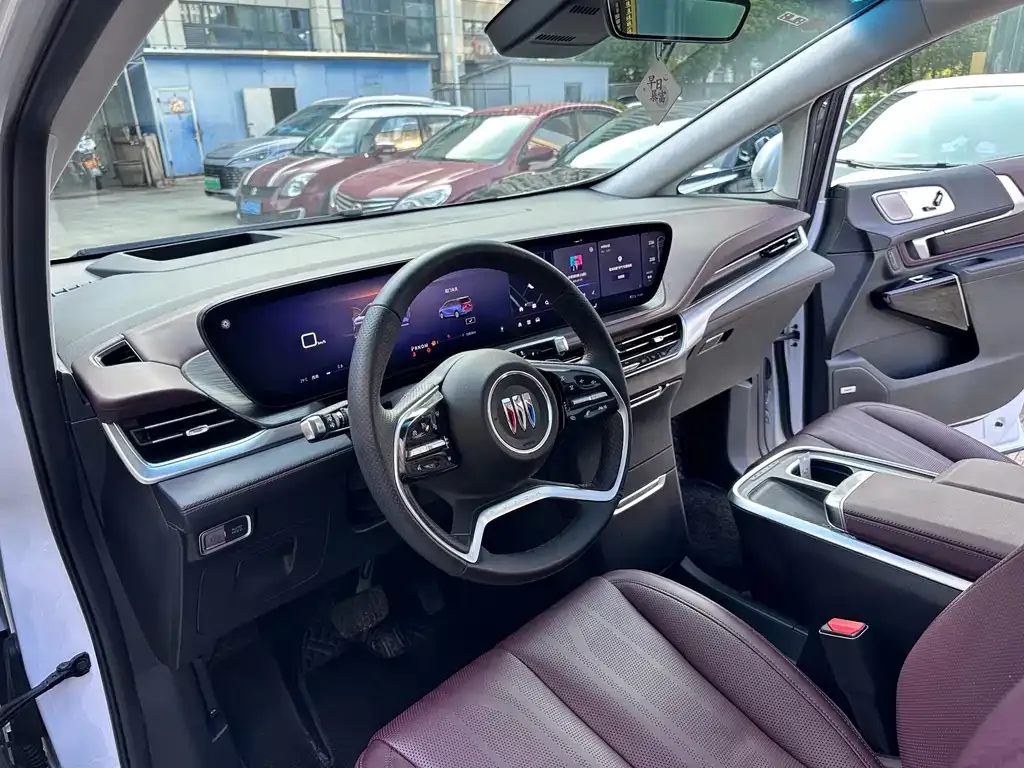 Buick Century 2023 из CN, фото 8