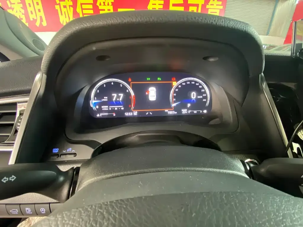 Toyota Camry 2024 из CN, фото 10