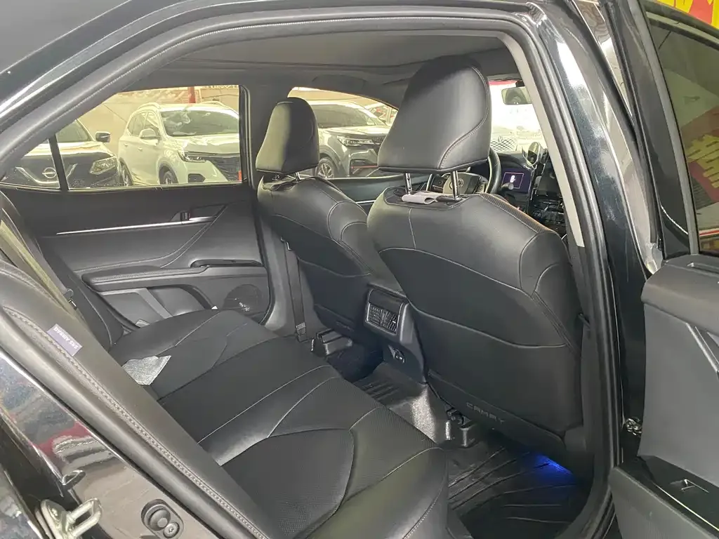 Toyota Camry 2024 из CN, фото 4