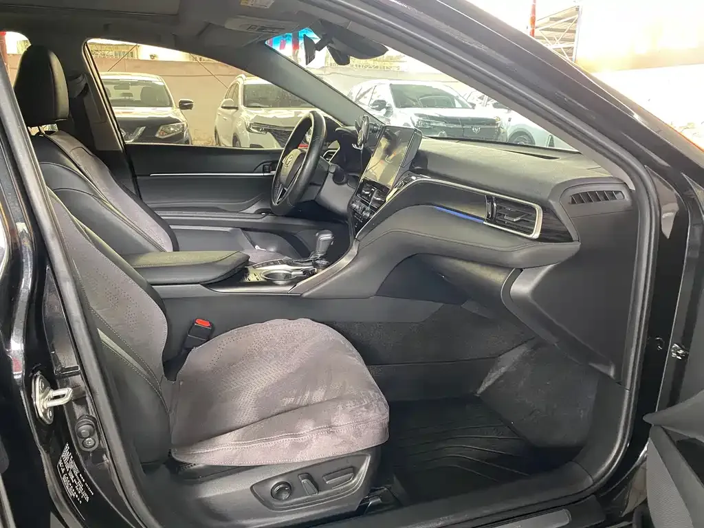 Toyota Camry 2024 из CN, фото 9
