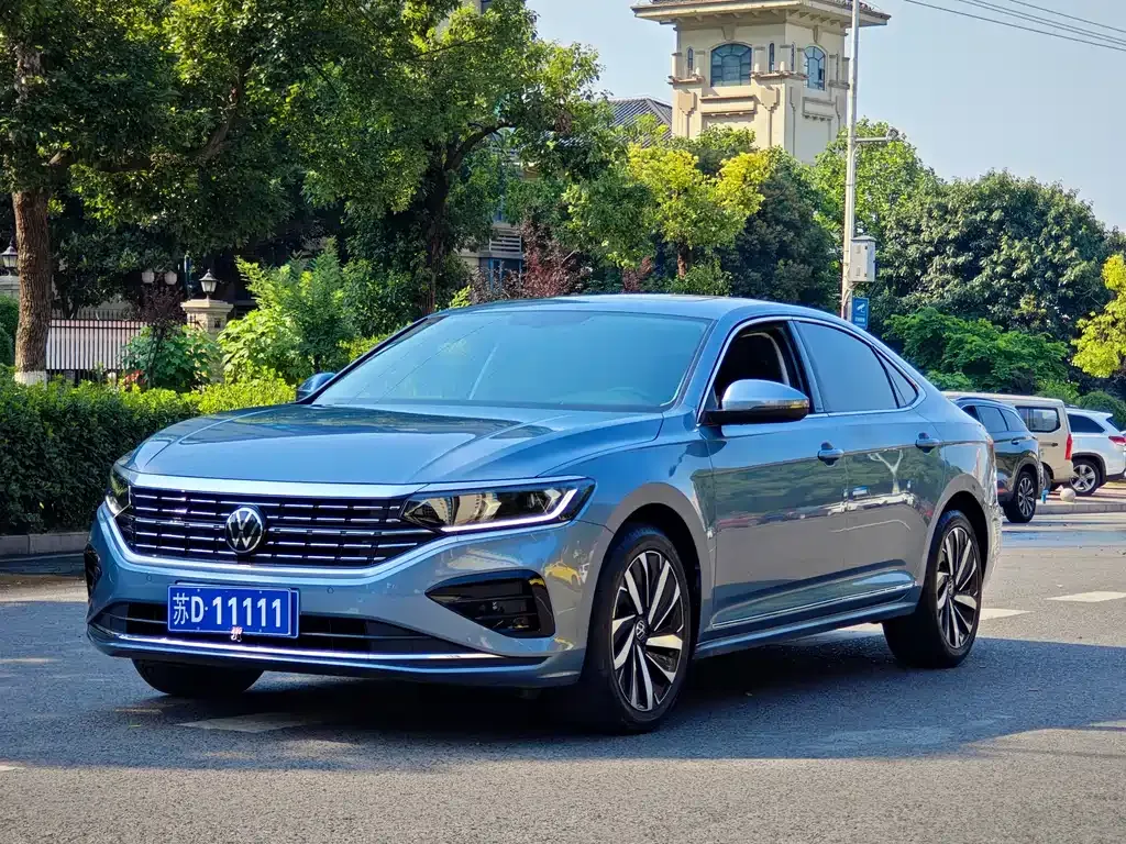 Volkswagen Passat 2024 из CN, фото 1