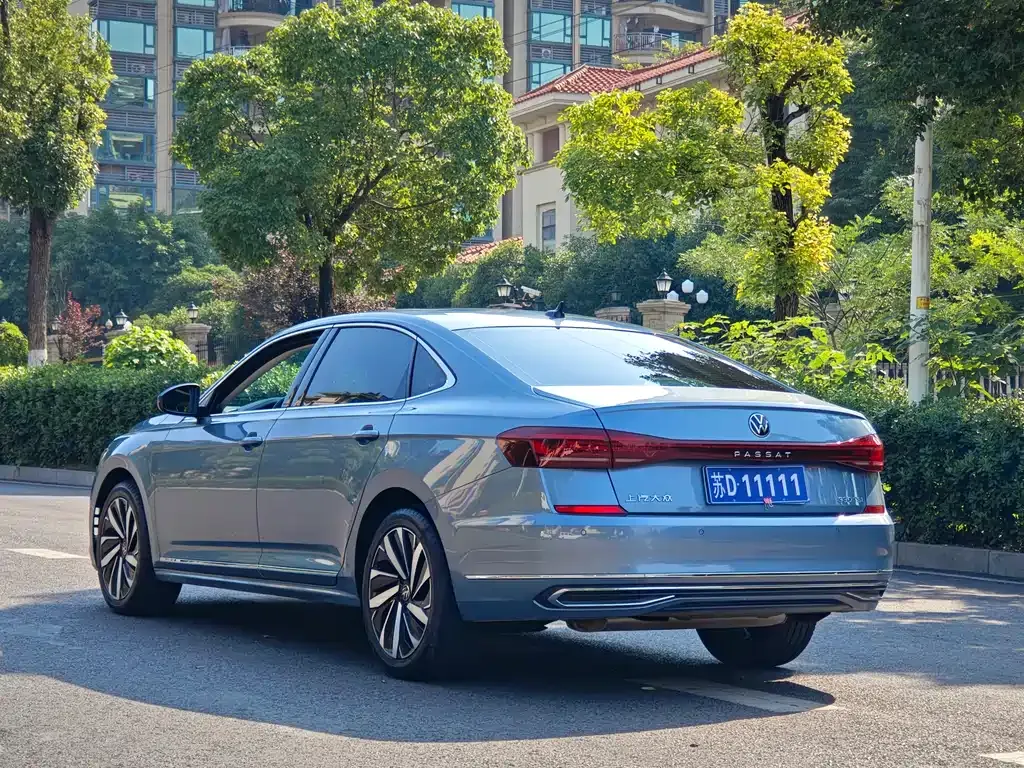 Volkswagen Passat 2024 из CN, фото 5