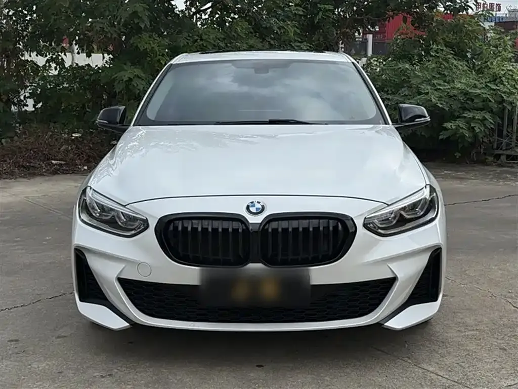 BMW 1 Series 2022 из CN, фото 4