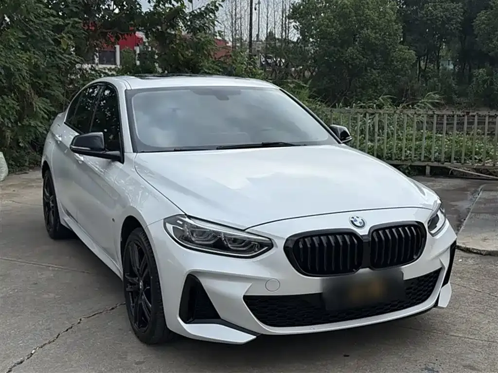 BMW 1 Series 2022 из CN, фото 6