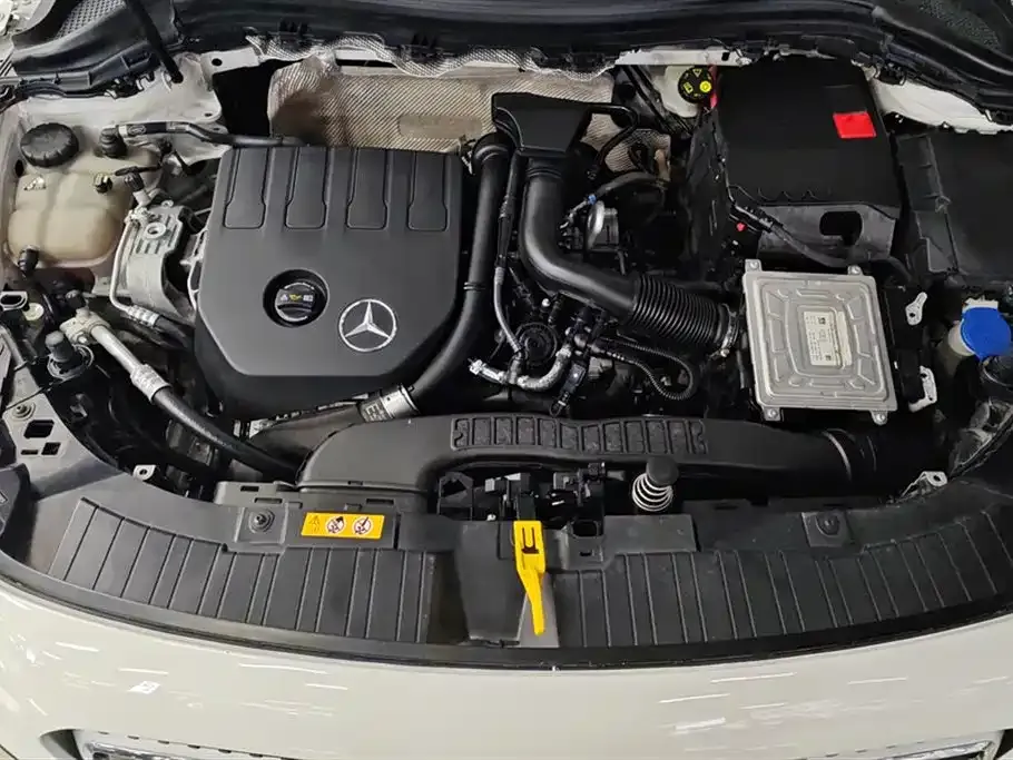 Mercedes-Benz GLA — фото 10