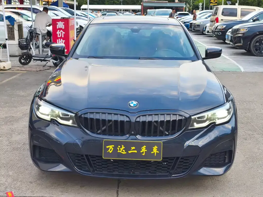 BMW 3 Series 2021 из CN, фото 2