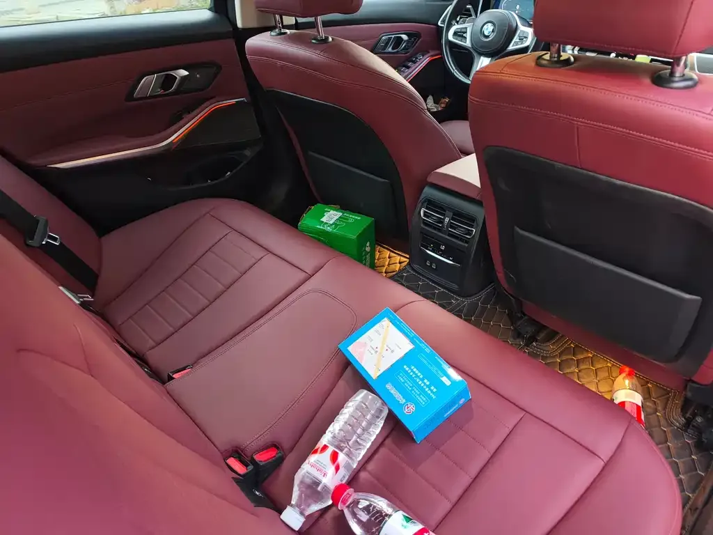 BMW 3 Series 2021 из CN, фото 8