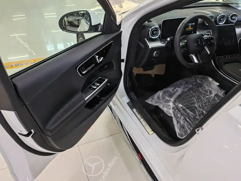 Mercedes-Benz C-Class 2024 из CN, фото 3