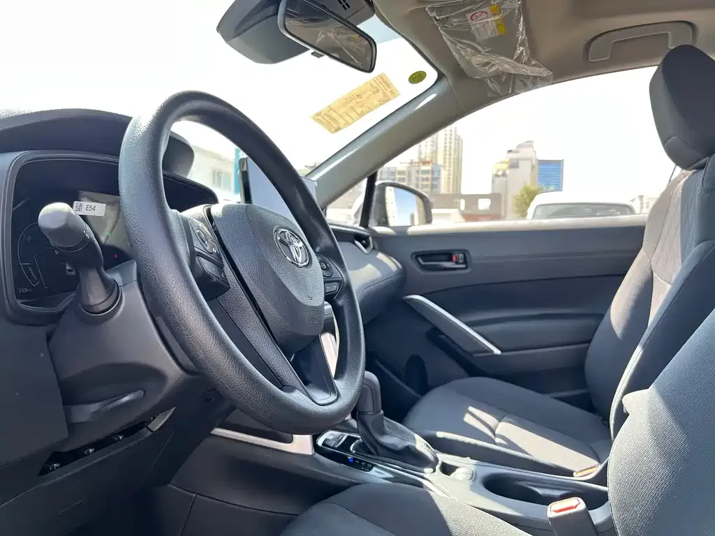 Toyota Corolla Cross 2025 из CN, фото 4