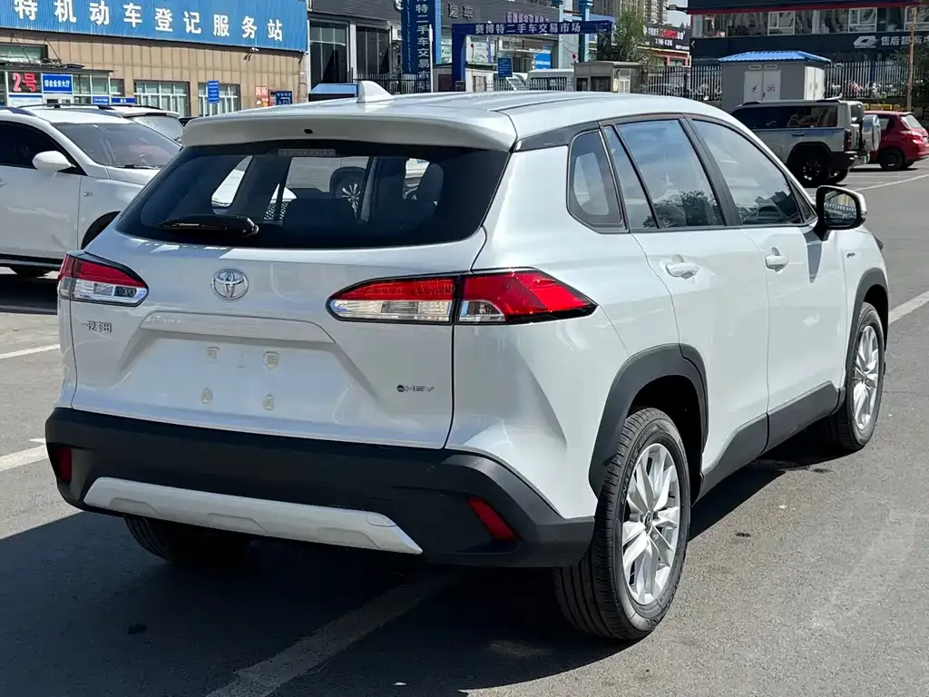 Toyota Corolla Cross 2025 из CN, фото 9