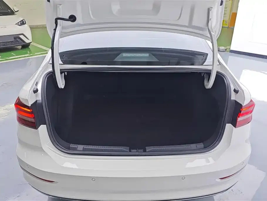 Volkswagen Lavida 2022 из CN, фото 4