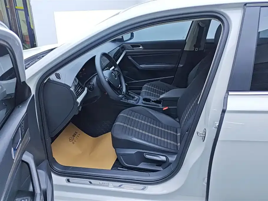 Volkswagen Lavida 2022 из CN, фото 9