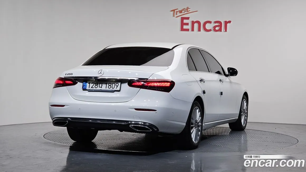 Mercedes-Benz E-Class 2021 из KR, фото 2