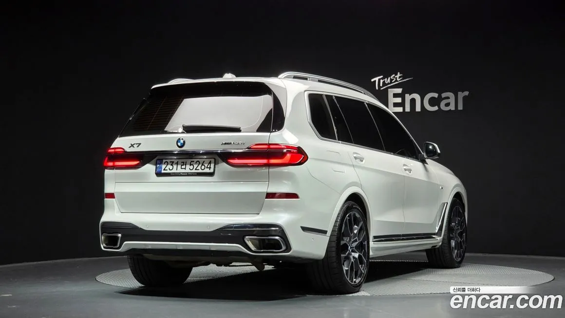 BMW X7 2024 из KR, фото 2