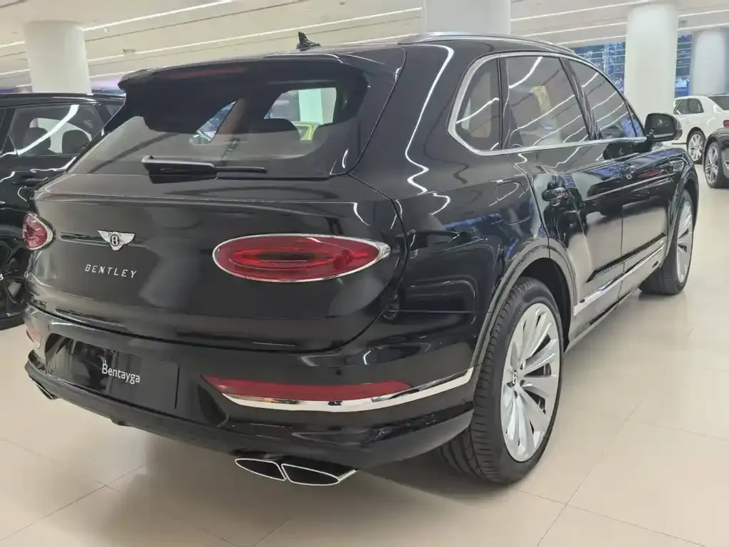 Bentley Bentayga 2025 из CN, фото 10